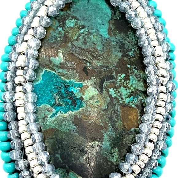 ❗️SOLD❗️Turquoise Brooch with Beaded Bezel - Picture 8 of 8